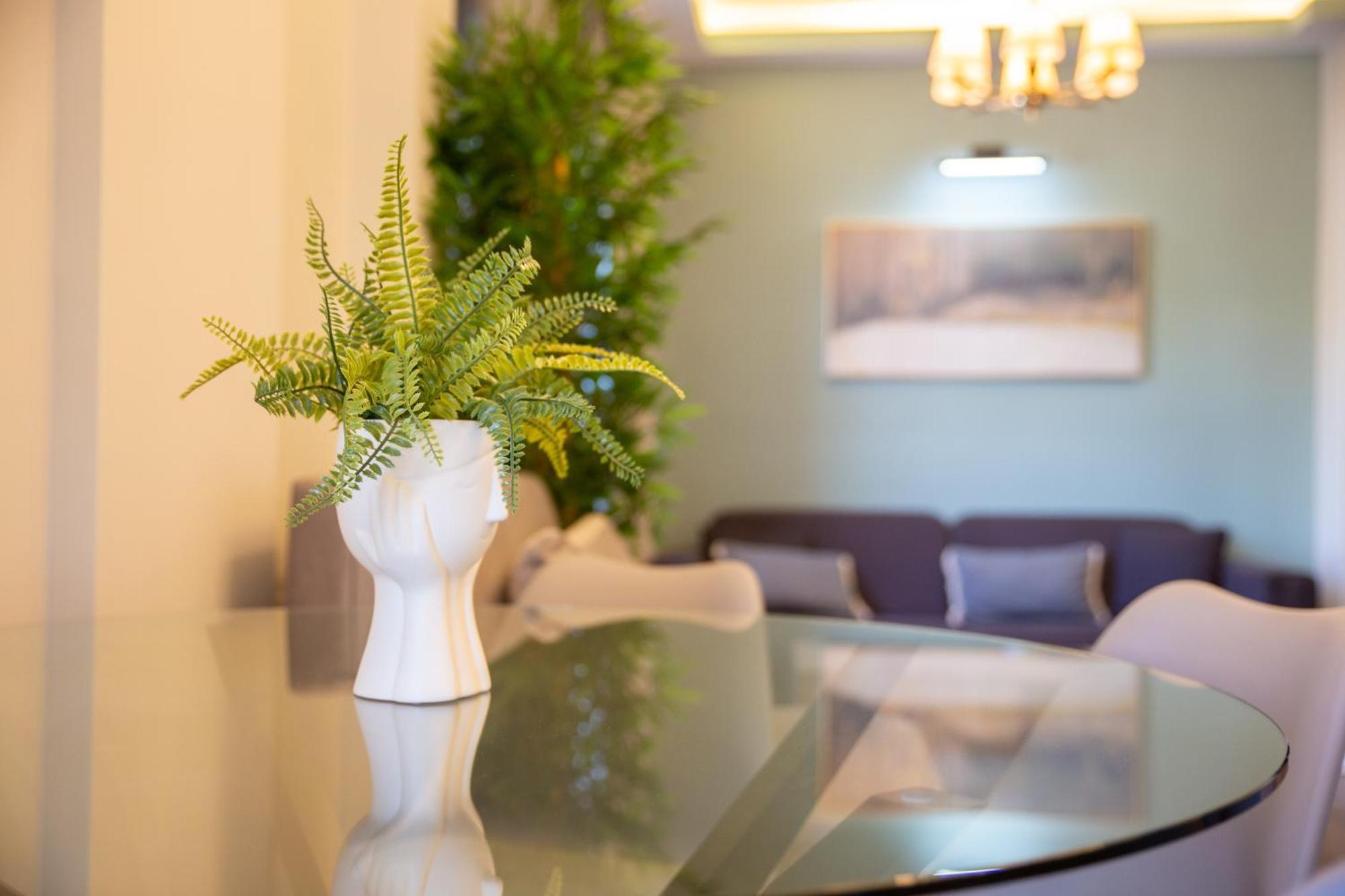 Spacetwo "Downtown Chill" By #Gimispace Lux Apt Salonic Exterior foto
